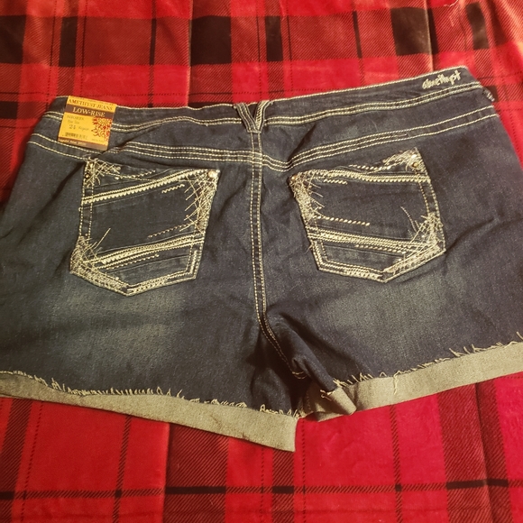 Brand new plus size amethyst jean shorts - Picture 2 of 3